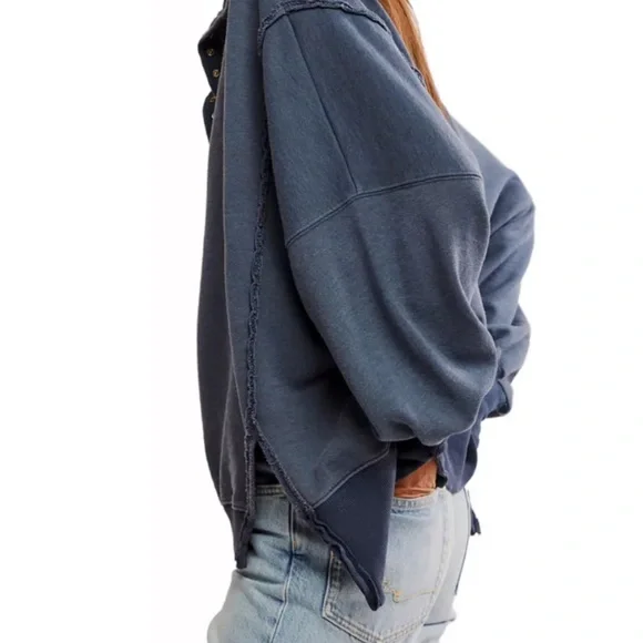 We the Free Camden Henley Sweatshirt Navy 🫐 - Picture 8 of 8